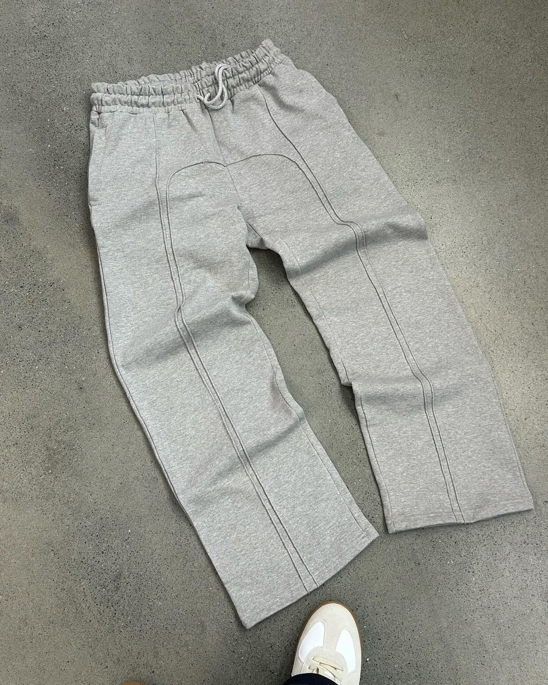 ZYVORA SWEATPANTS